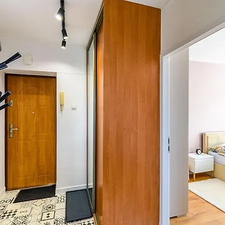 Apartament Górnik W Wałbrzychu 40m, Kuchnia, Klima, Wifi, Parking *