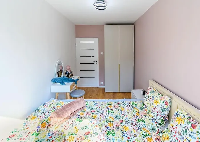 Gornik W Walbrzychu 40m, Kuchnia, Klima, Wifi, Parking Апартаменты *