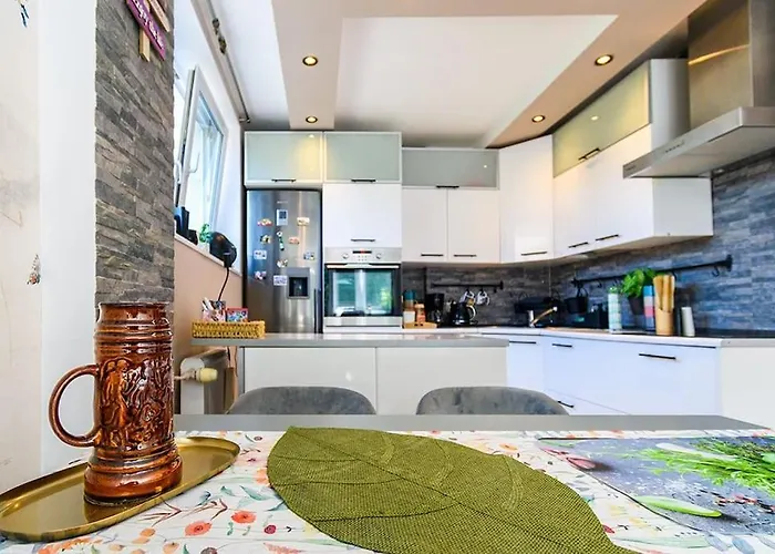 Gornik W Walbrzychu 40m, Kuchnia, Klima, Wifi, Parking * Валбжих